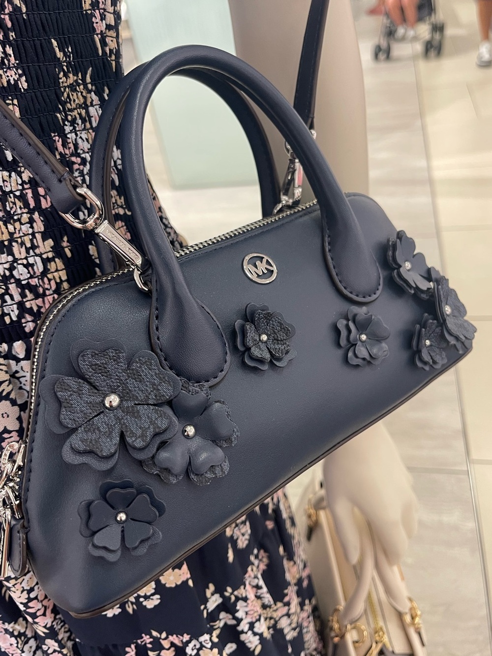Michael Kors Petra Small Floral Embellished Crossbody Bag
Navy
NWT - Picture 2 of 16